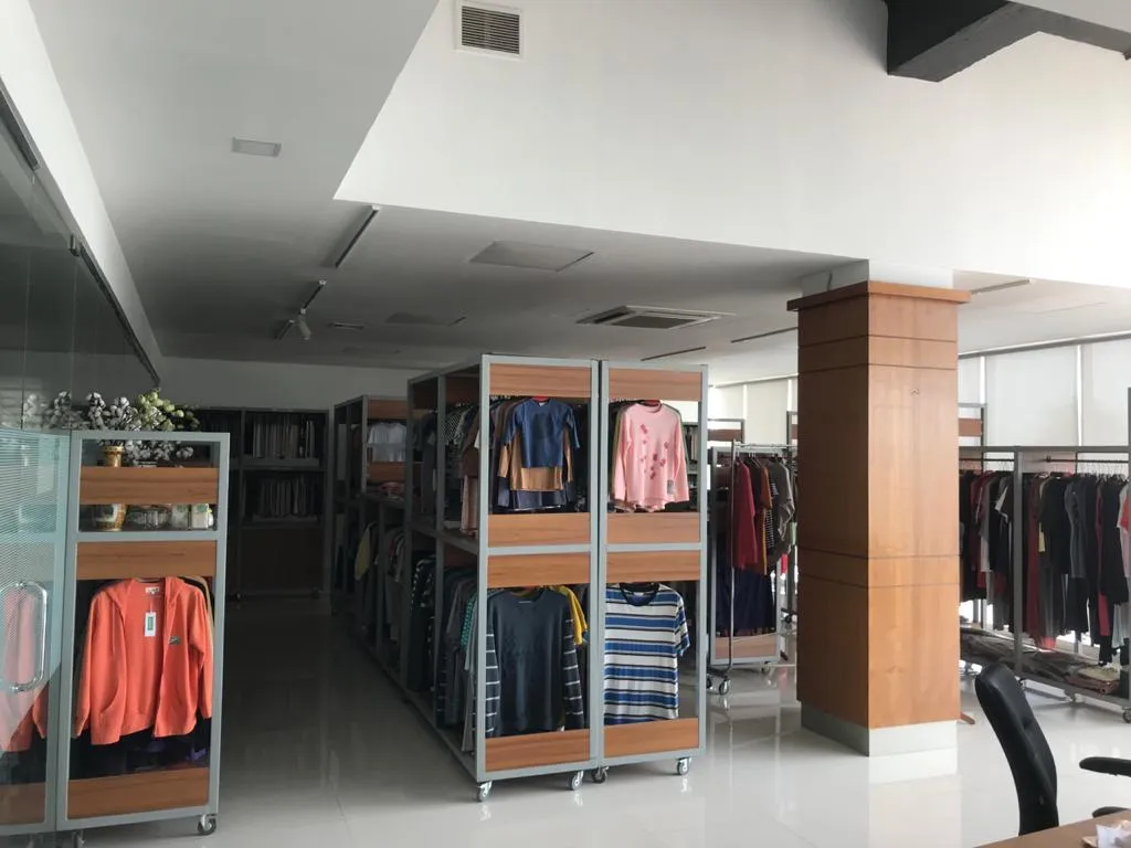 Elron showroom interior